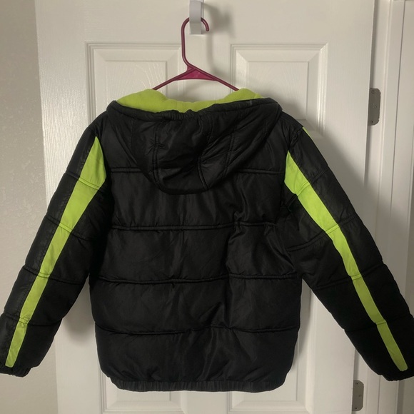 Youth Size Medium Jordan Puffer Jacket - Picture 7 of 7